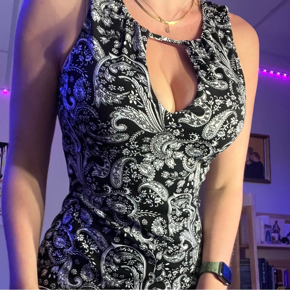 Express Paisley Top